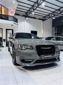 کرایسلەر 300